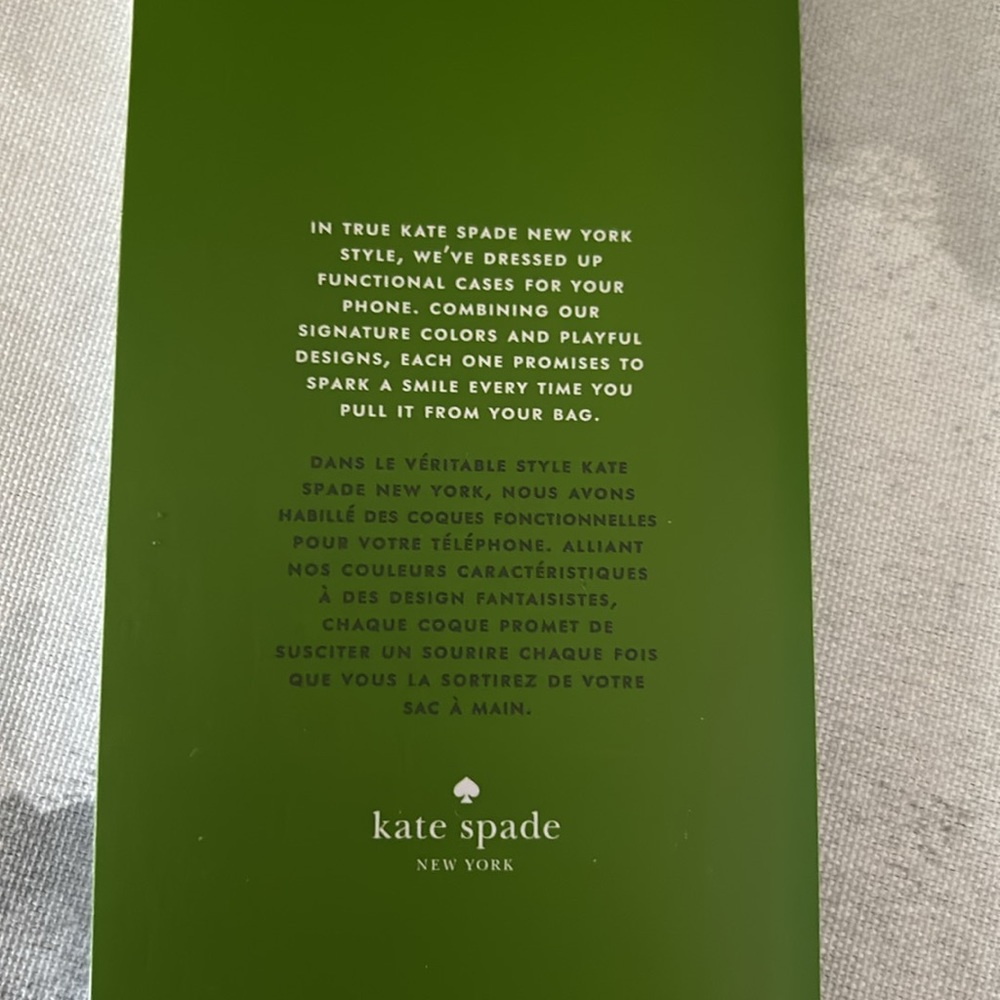 Kate Spade Gold Saffiano Leather Zip Around Wristlet Wallet Storybook Lining NIB - Picture 16 of 16